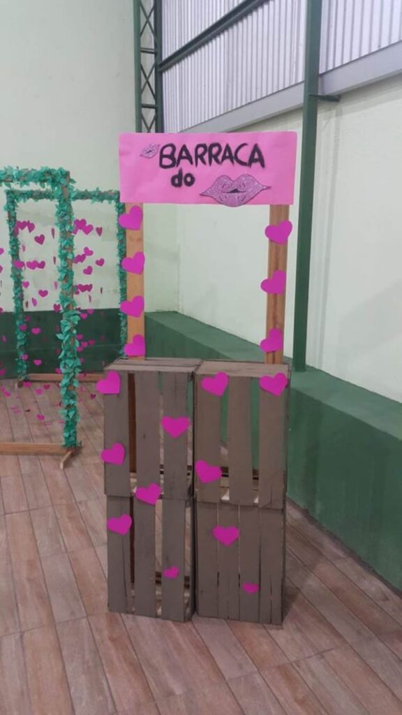 Barraca Do Beijo Para Festa Junina Tutoriais F Ceis E Ideias Criativas