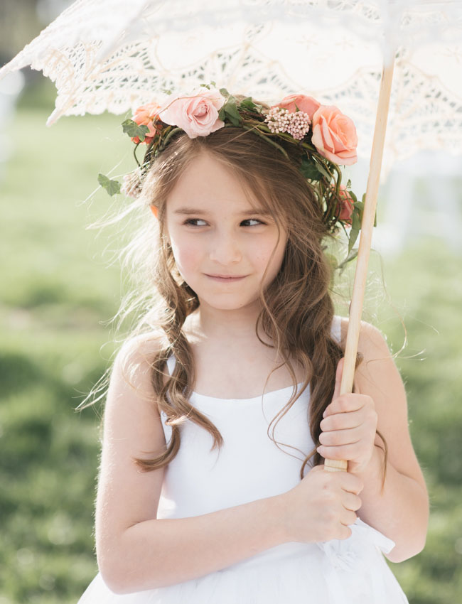 tiara com flor para daminha 