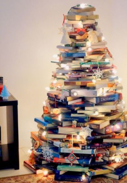 árvore natalina de livros
