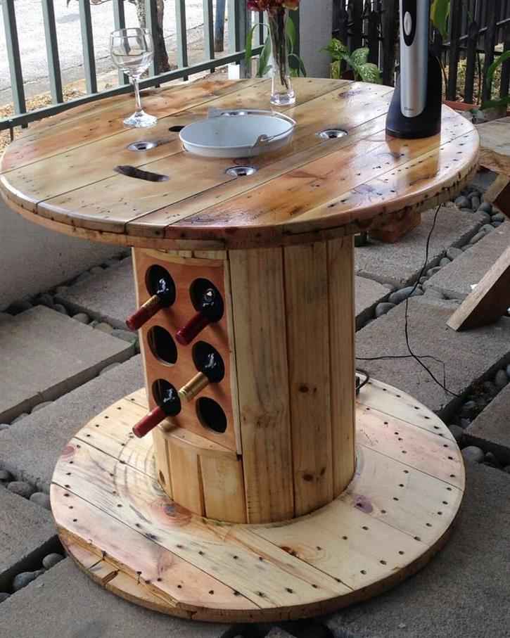 mesa para bebidas de carretel