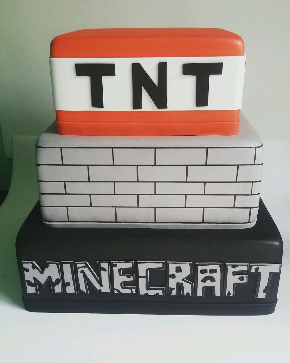 Bolo minecraft tnt verdadeiro e falso