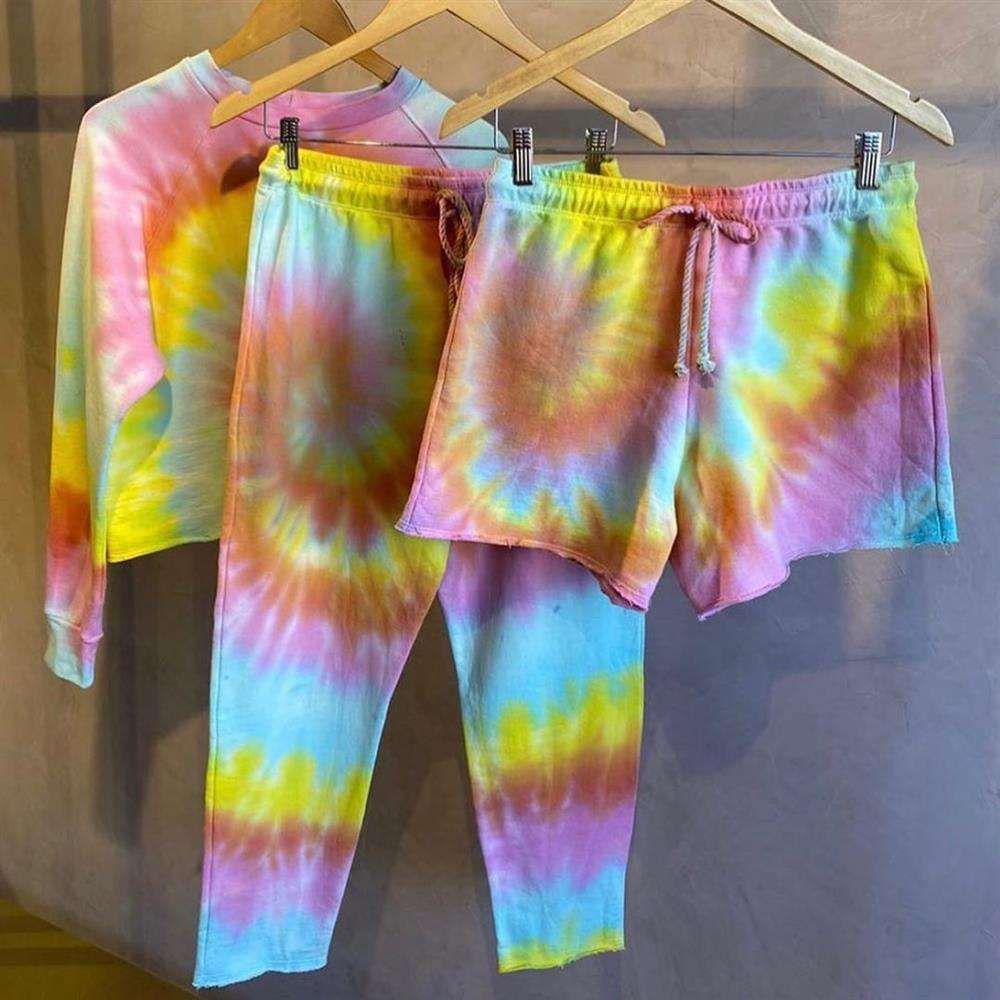 conjunto tie dye