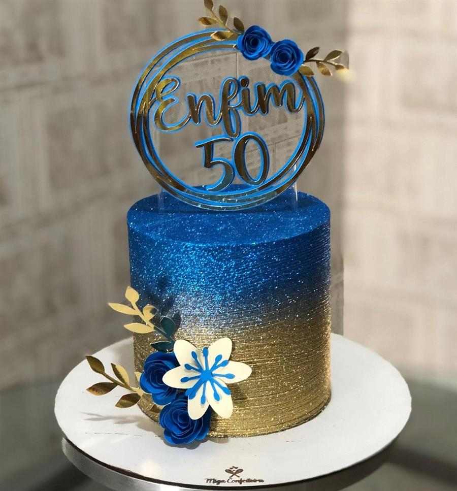 Bolo feminino azul em 2023  Bolos de aniversário azuis, Diy bolo de  aniversário, Mini bolos de aniversário