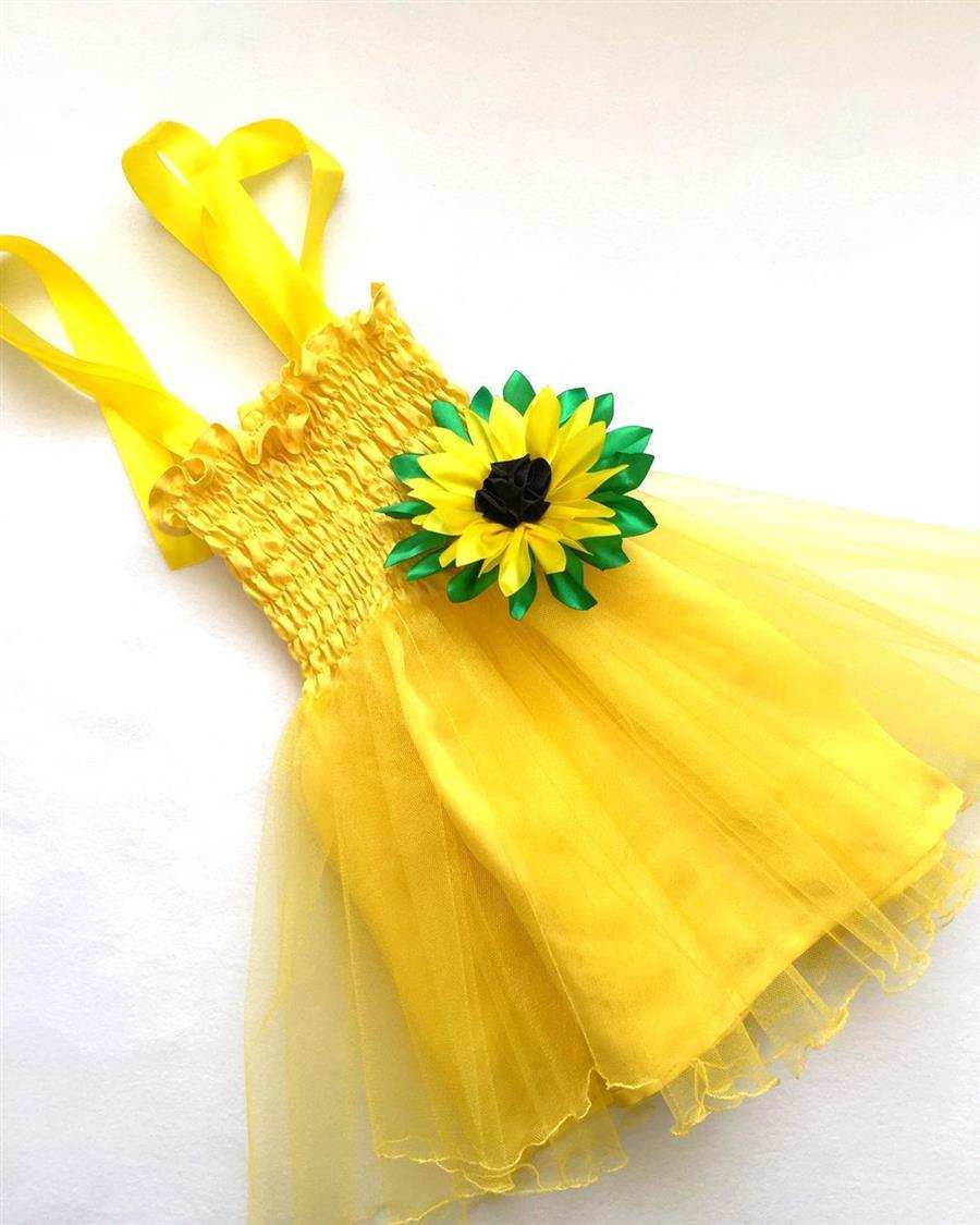 Vestido amarelo customizado
