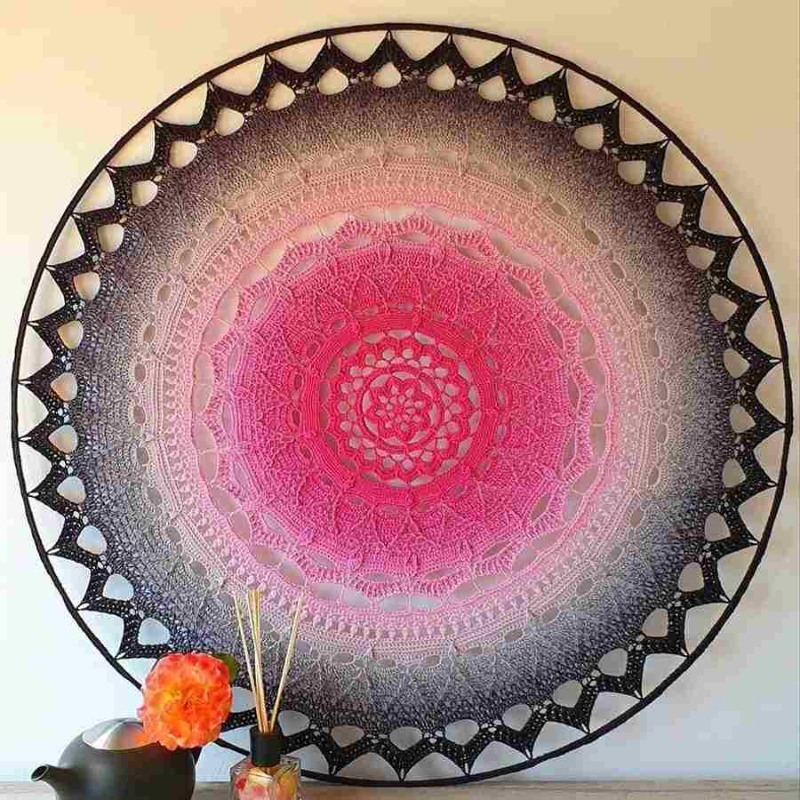 Mandala de crochê gigante