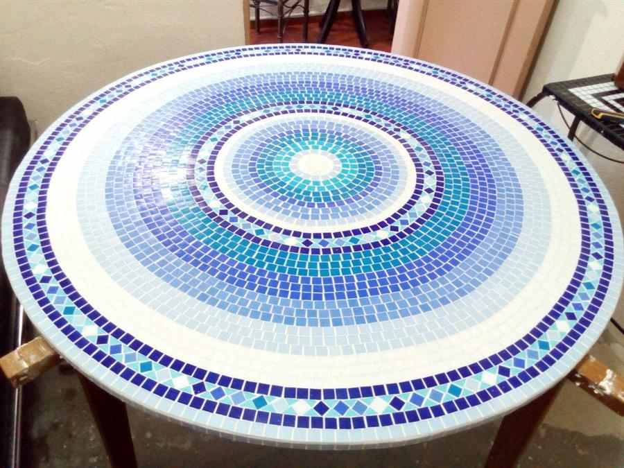 Tampo de mesa com mandala mosaico