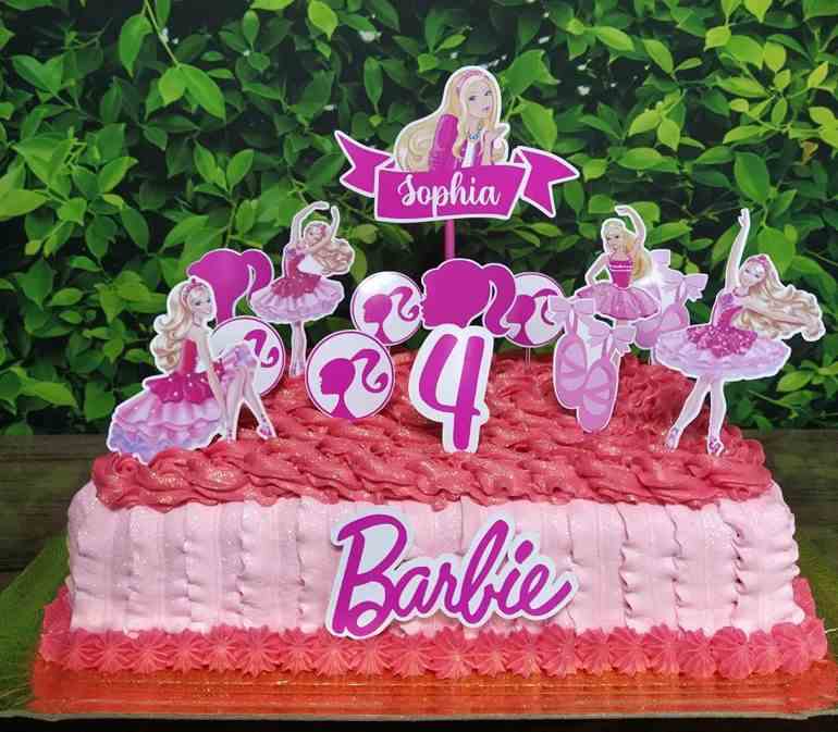 Bolo da Barbie quadrado decoração! 