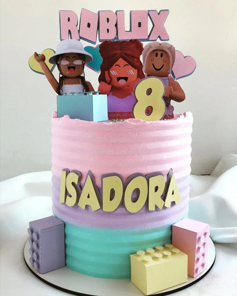 bolo de aniversário roblox feminino