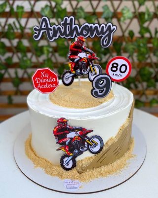 Bolo de moto: 50 modelos para quem ama motociclismo - Artesanato Passo ...