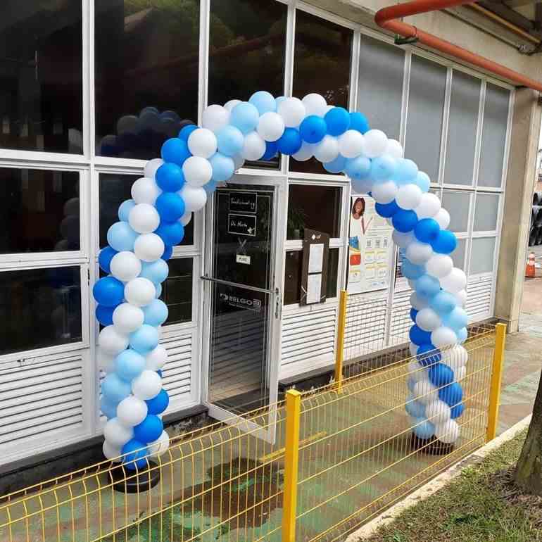 Arco de balões para novembro azul