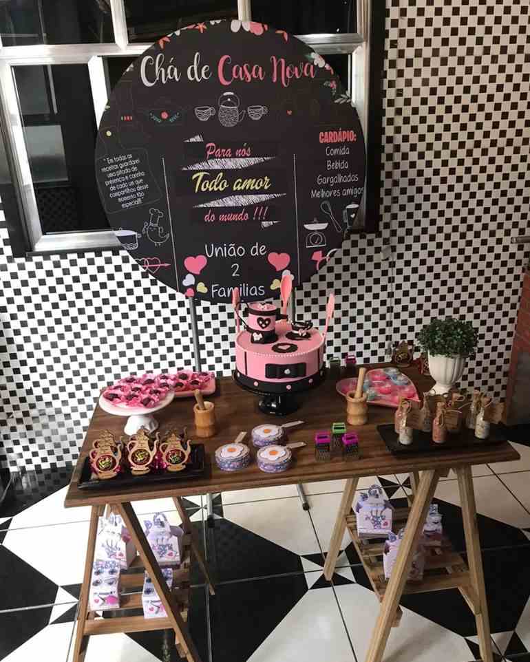 Decoração preta e rosa chá de panela